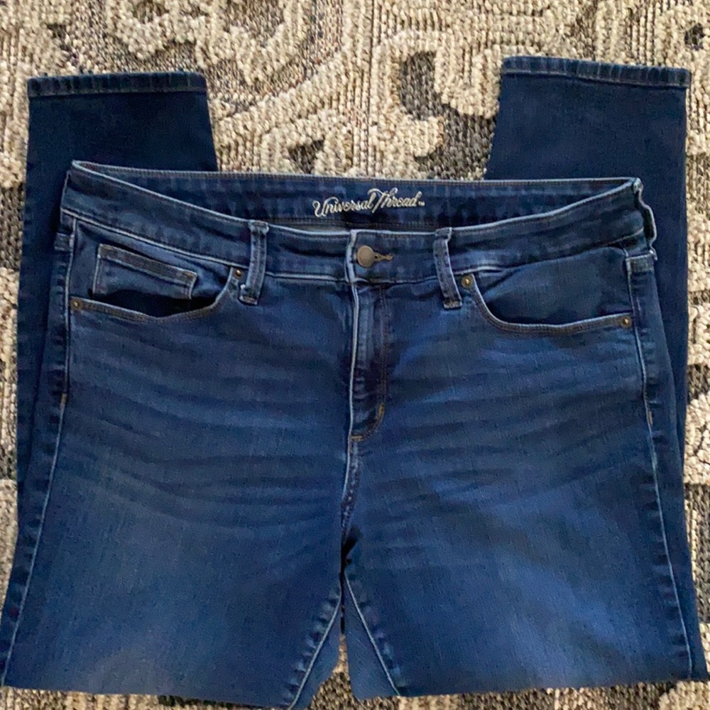 Universal Thread Jeans
